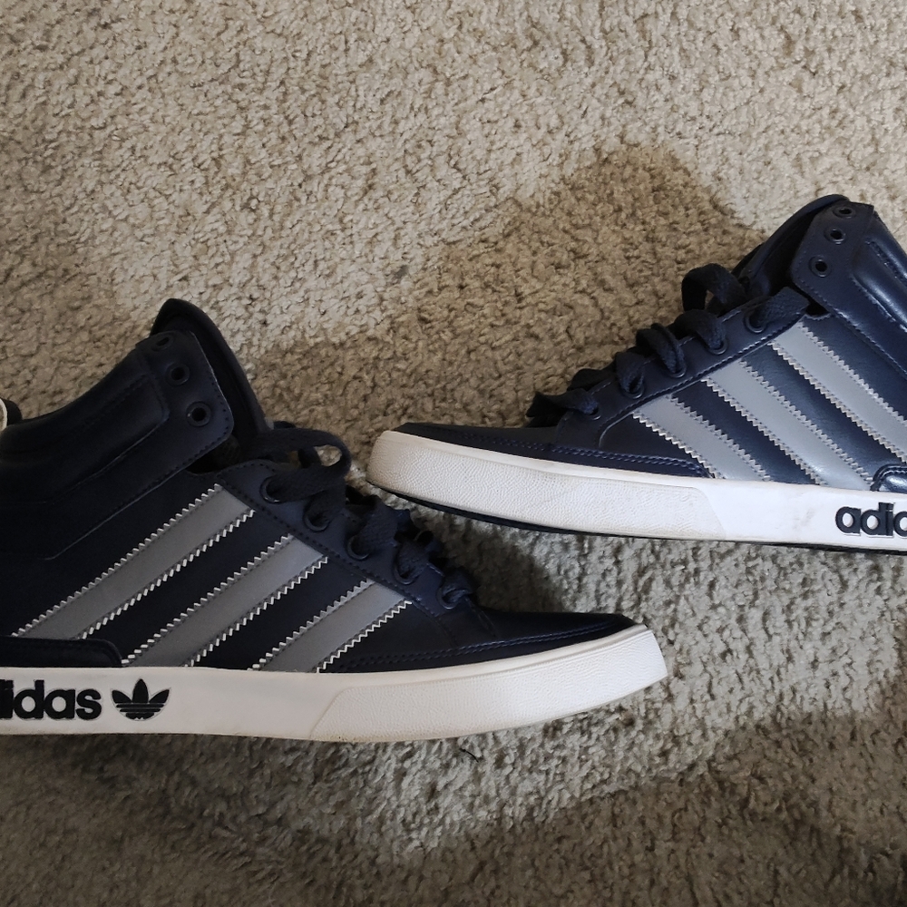 Adidas Shoes - Picture 2 of 4